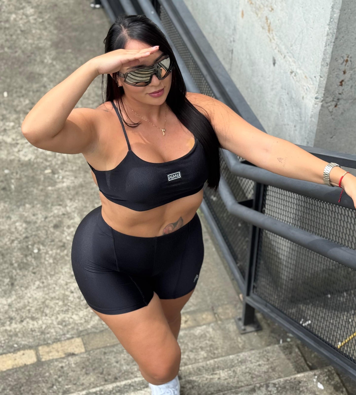 Short Brisa